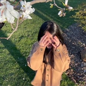 Meet your Posher, Huyen